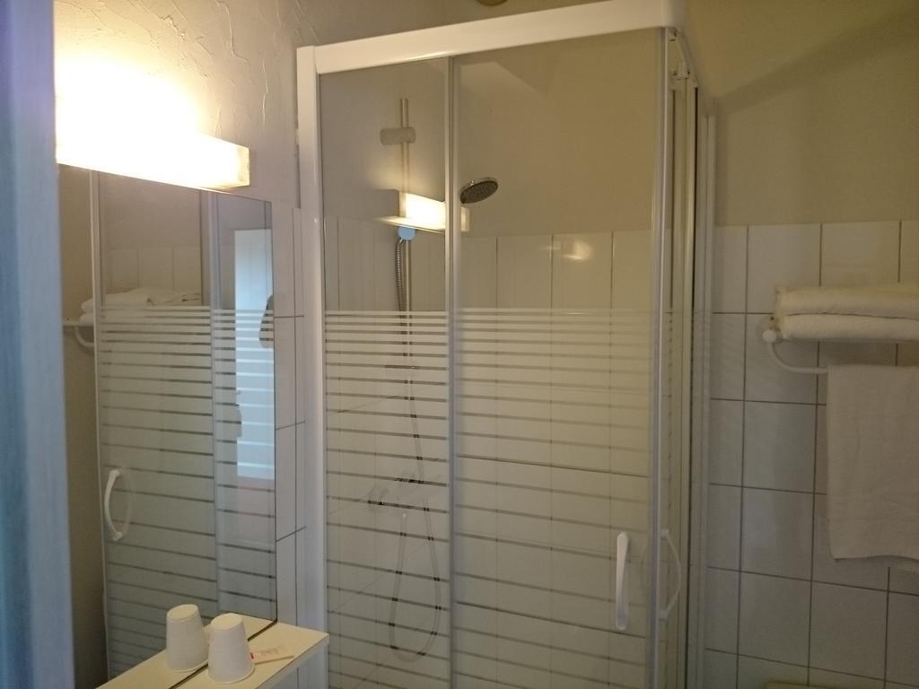 Hotel Tgv Кемпер Экстерьер фото