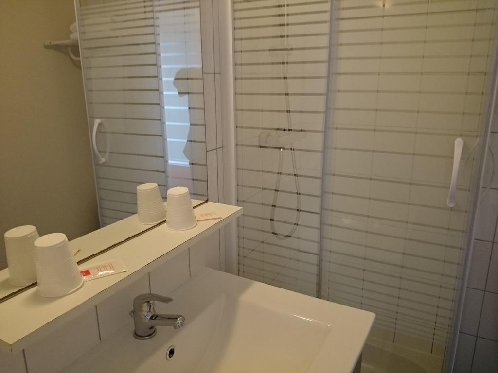 Hotel Tgv Кемпер Экстерьер фото